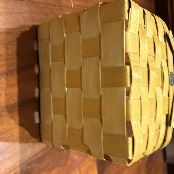 Peterboro Basket - Picture 7 of 9